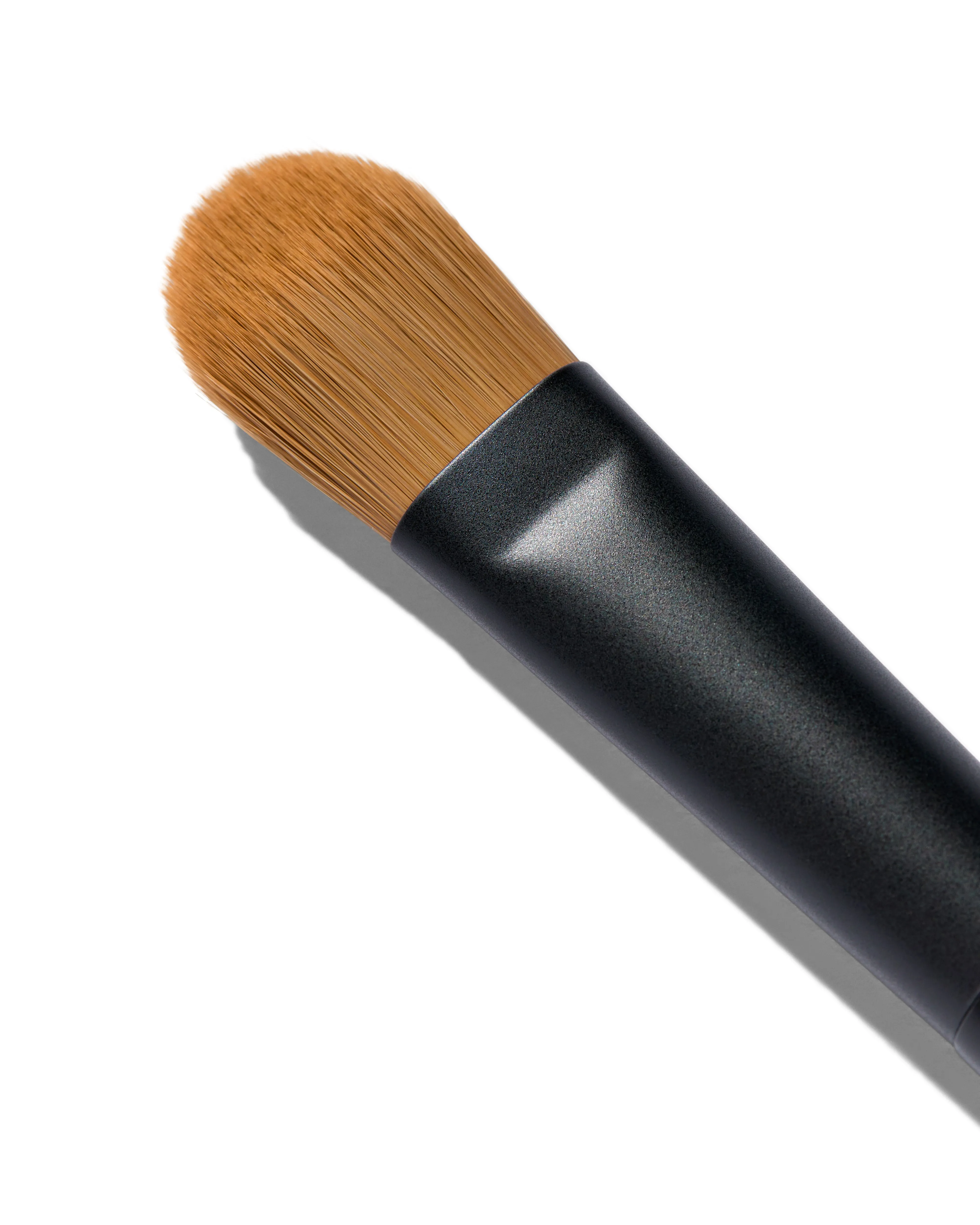 No. 1 (Seamless Blend Brush)