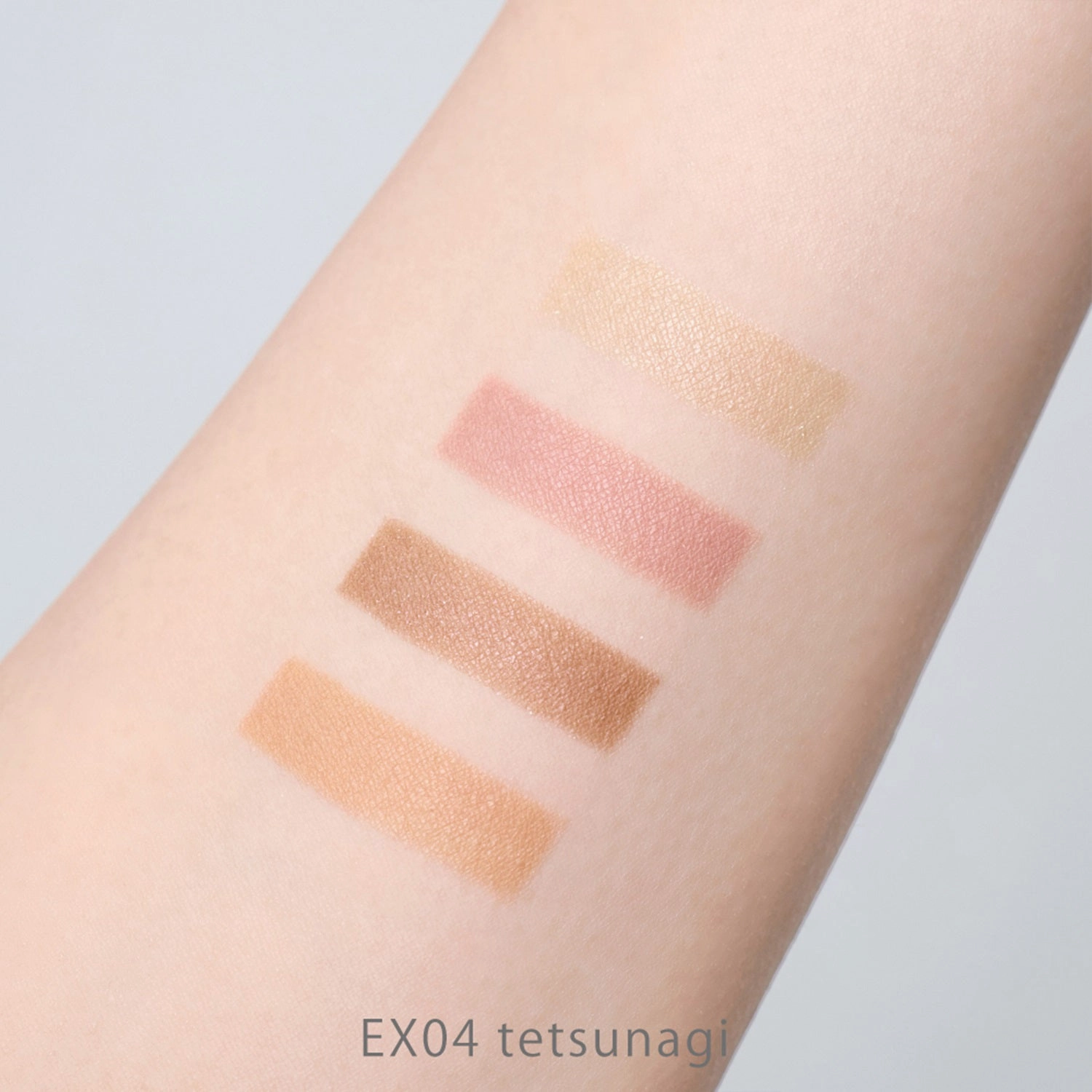 to/one Petal Float Eye Palette Limited Edition